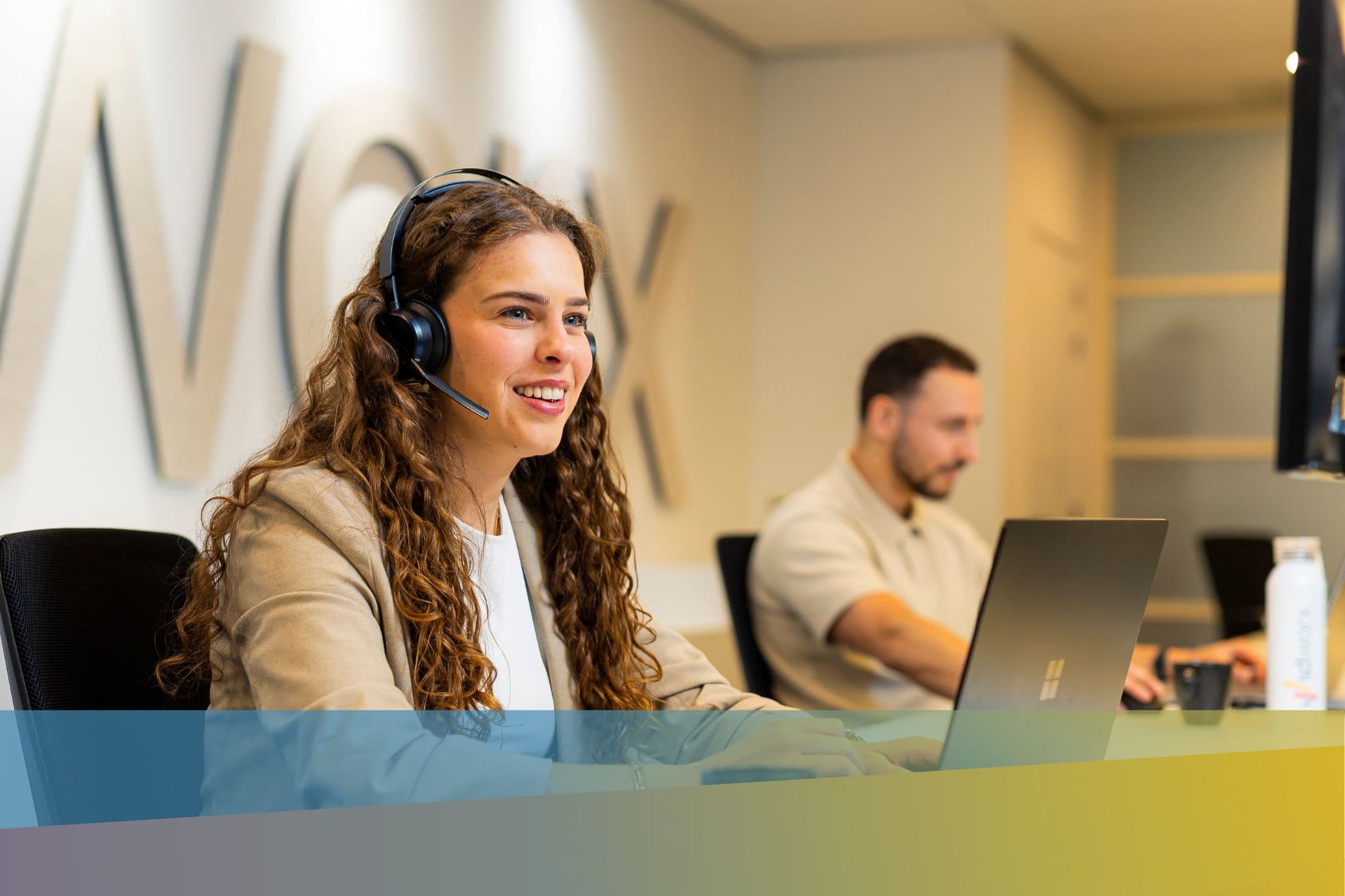 consultant-professionals-working